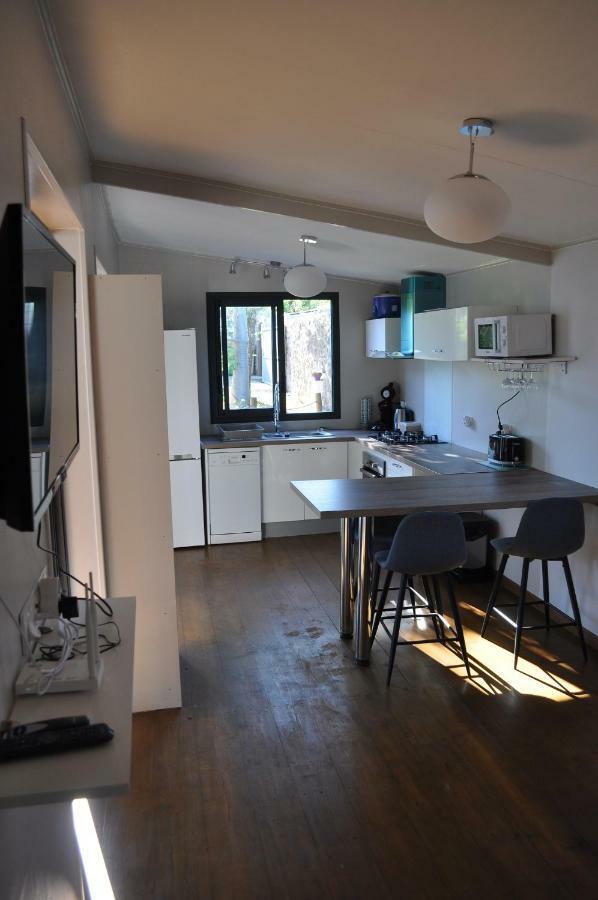 Appartement Ti Joli Caz en Bois à Saint-Gilles-les Hauts Extérieur photo
